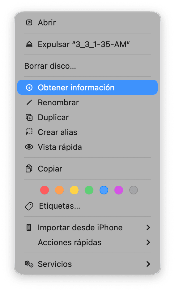 Haz clic derecho en la unidad en el Finder o en el Escritorio y selecciona Obtener informaci&oacute;n