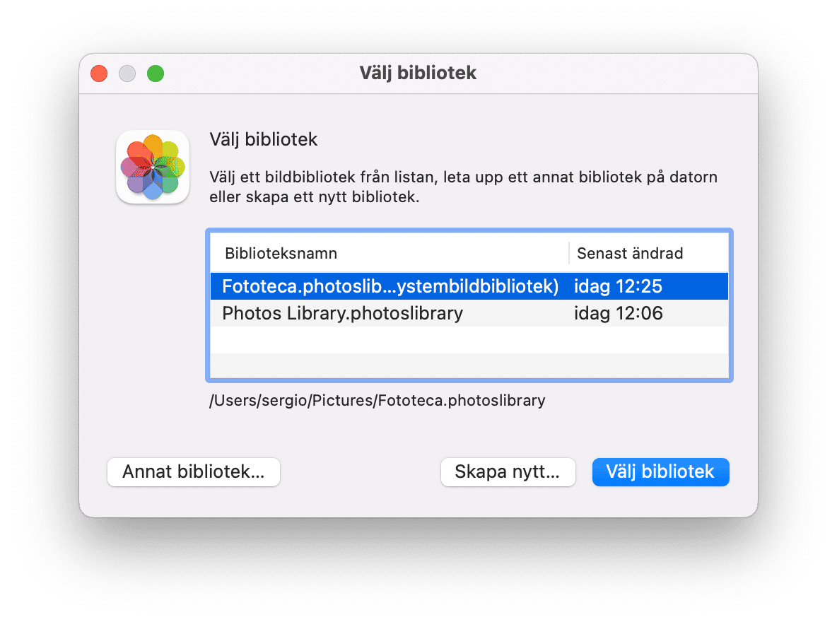 H&aring;ll ned alternativtangenten och dubbelklicka p&aring; appen Bilder s&aring; ser du biblioteken i denna enhet