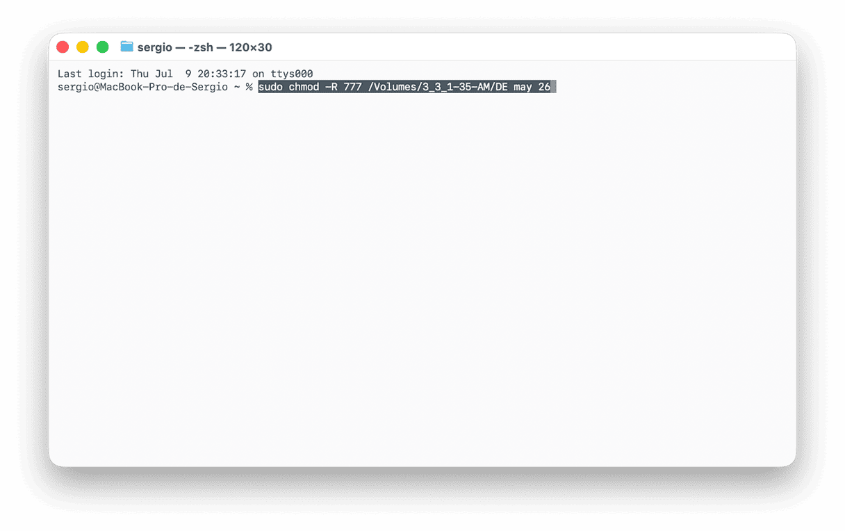 Voer het volgende commando in: sudo chmod -R 777 /Volumes/NaamVanJeSchijf/JouwMap