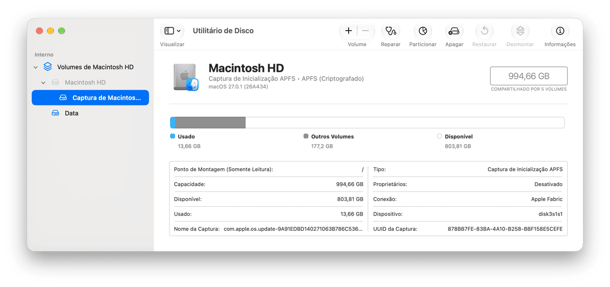 Utilit&aacute;rio de Disco do macOS exibindo capacidade de armazenamento do Macintosh HD e detalhes do volume APFS